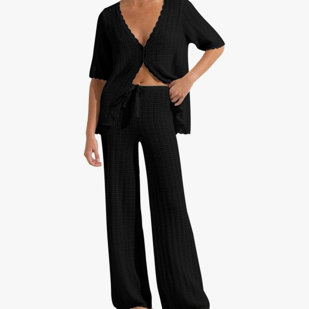 Never Worn Women's Crochet Coverup Set